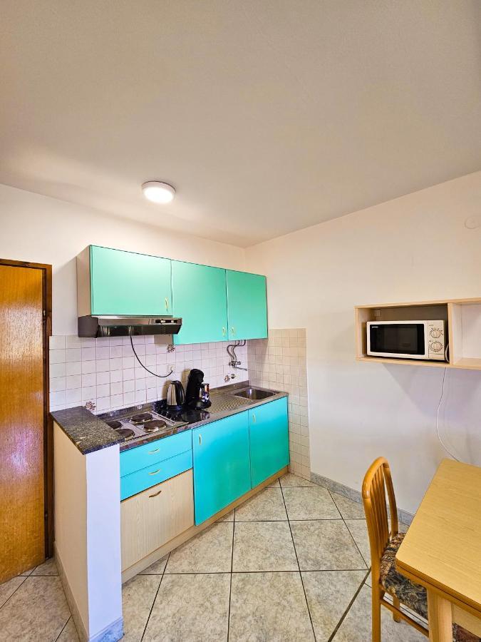 Aenona Sea View Apartments นิน ภายนอก รูปภาพ